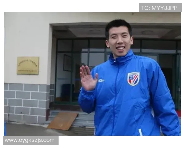 吴伟专访:从青涩少年到足球明星的成长之路回顾 吴伟专访:从青涩少年到足球明星的成长之路回顾